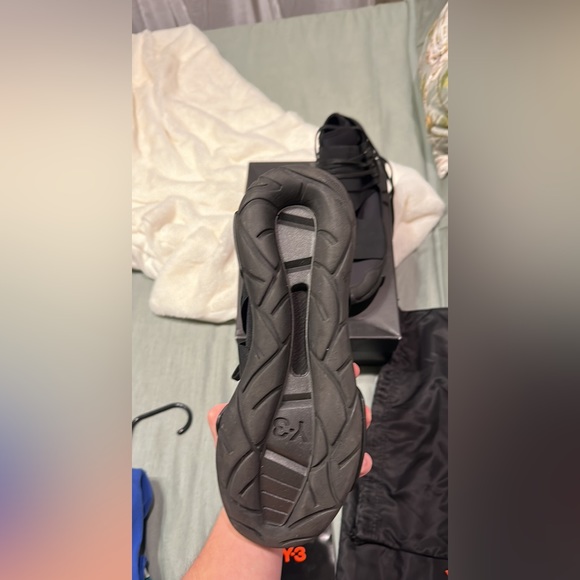 Adidas y-3 with individual shoes bags extra laces and box worn once - Picture 2 of 3